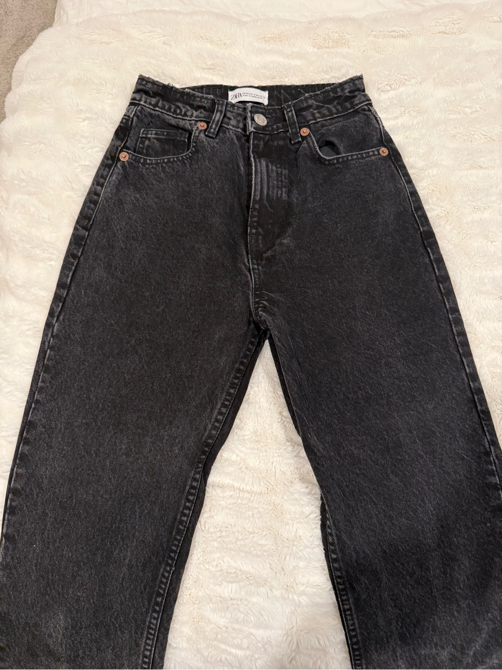 High-Waist Zara Black Washed Jeans
